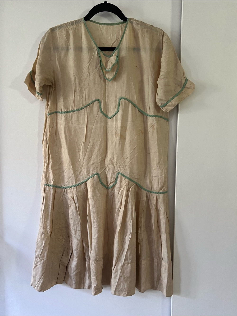 1920s Pongee Silk Babydoll Tiered Dress with Green Trim
